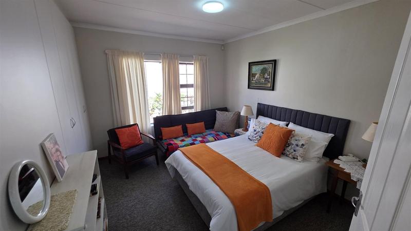 3 Bedroom Property for Sale in Fraaiuitsig Western Cape